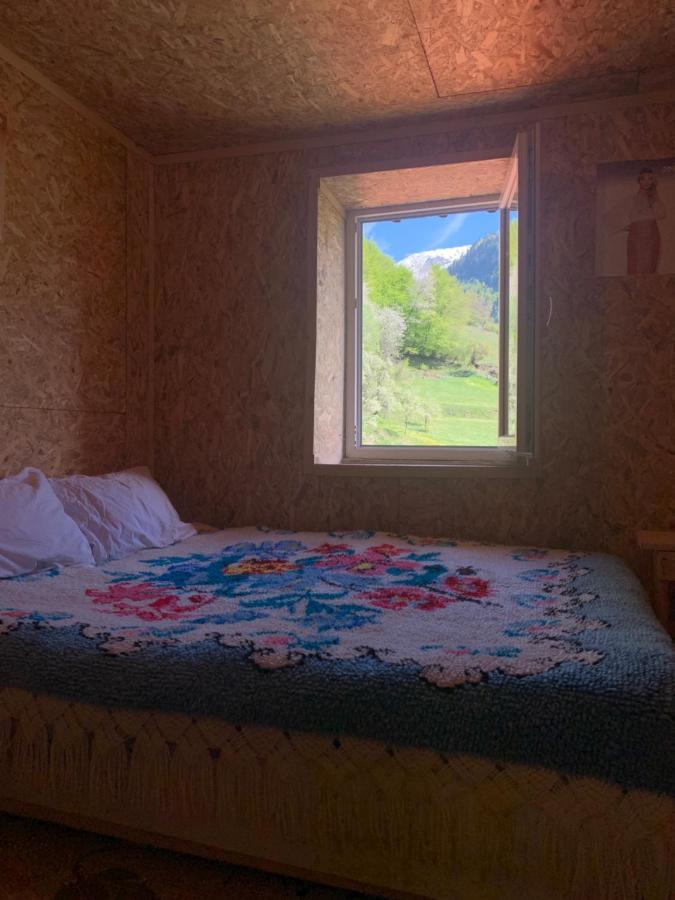 Guest House Ulaj Vuthaj Eksteriør billede